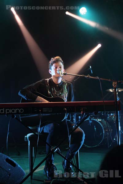 PERFUME GENIUS - 2012-05-24 - PARIS - Divan du Monde - 